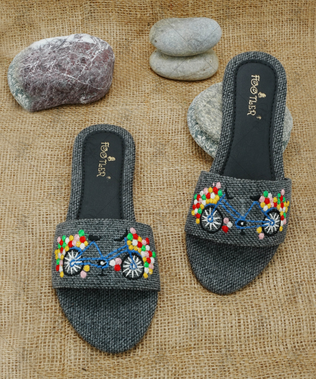 Cycle Embroidered Flat