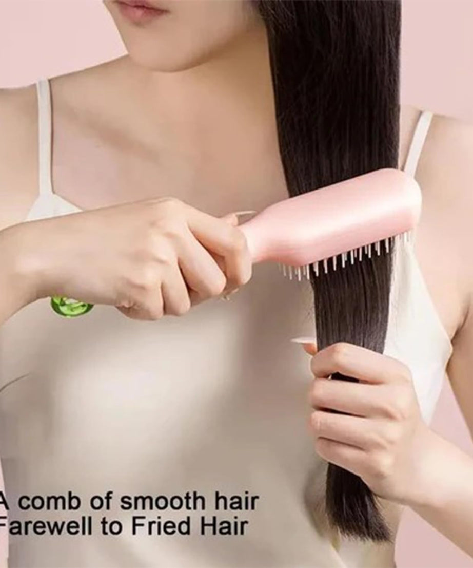 Magic Retractable Comb Self Cleaning Hair Brush