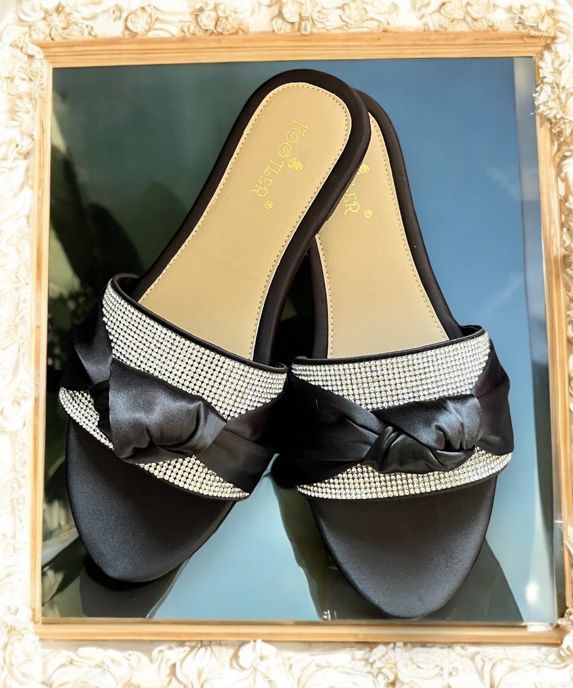 FULL KNOT MASH FLATS