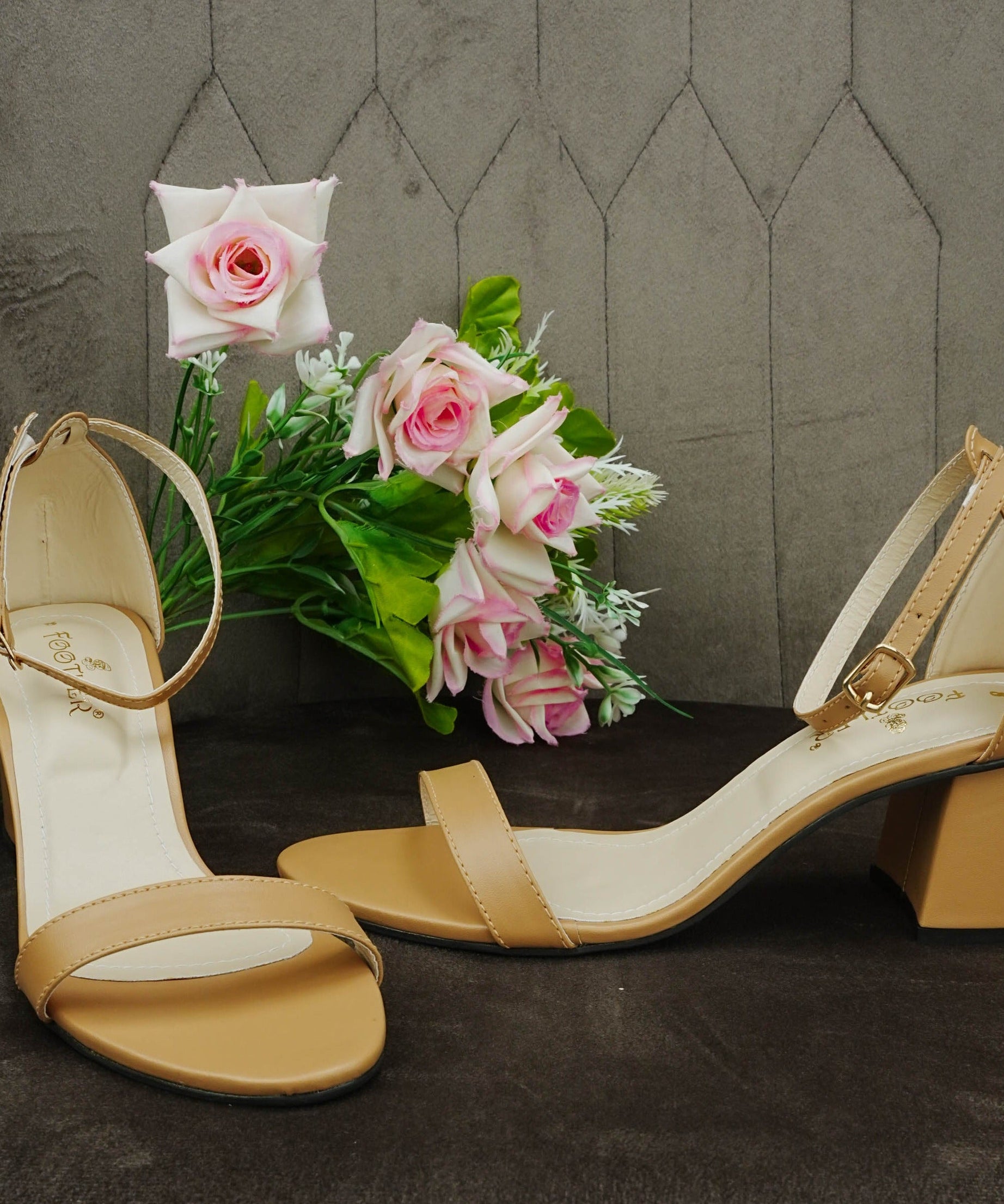 Footler Plain Sandal