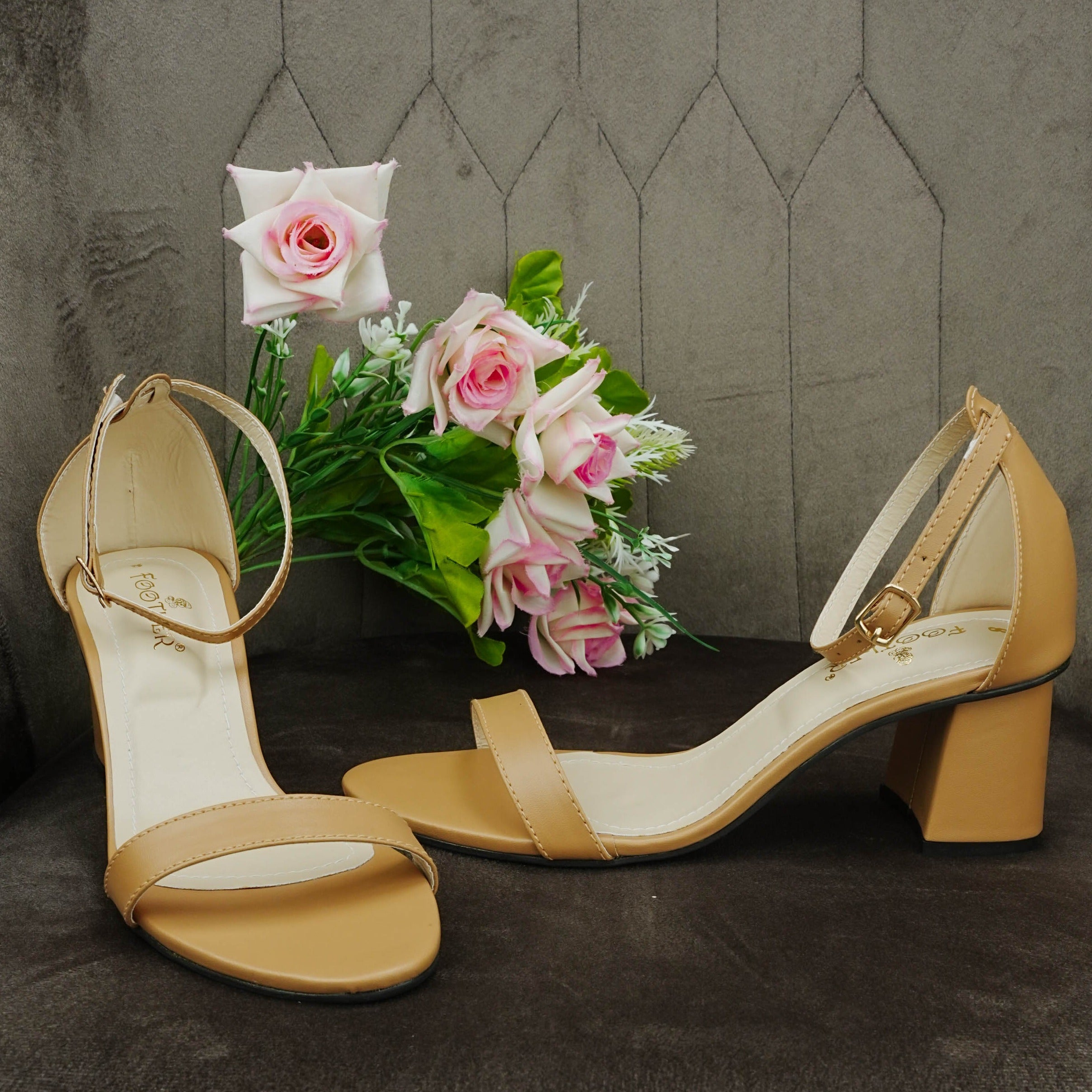 Footler Plain Sandal