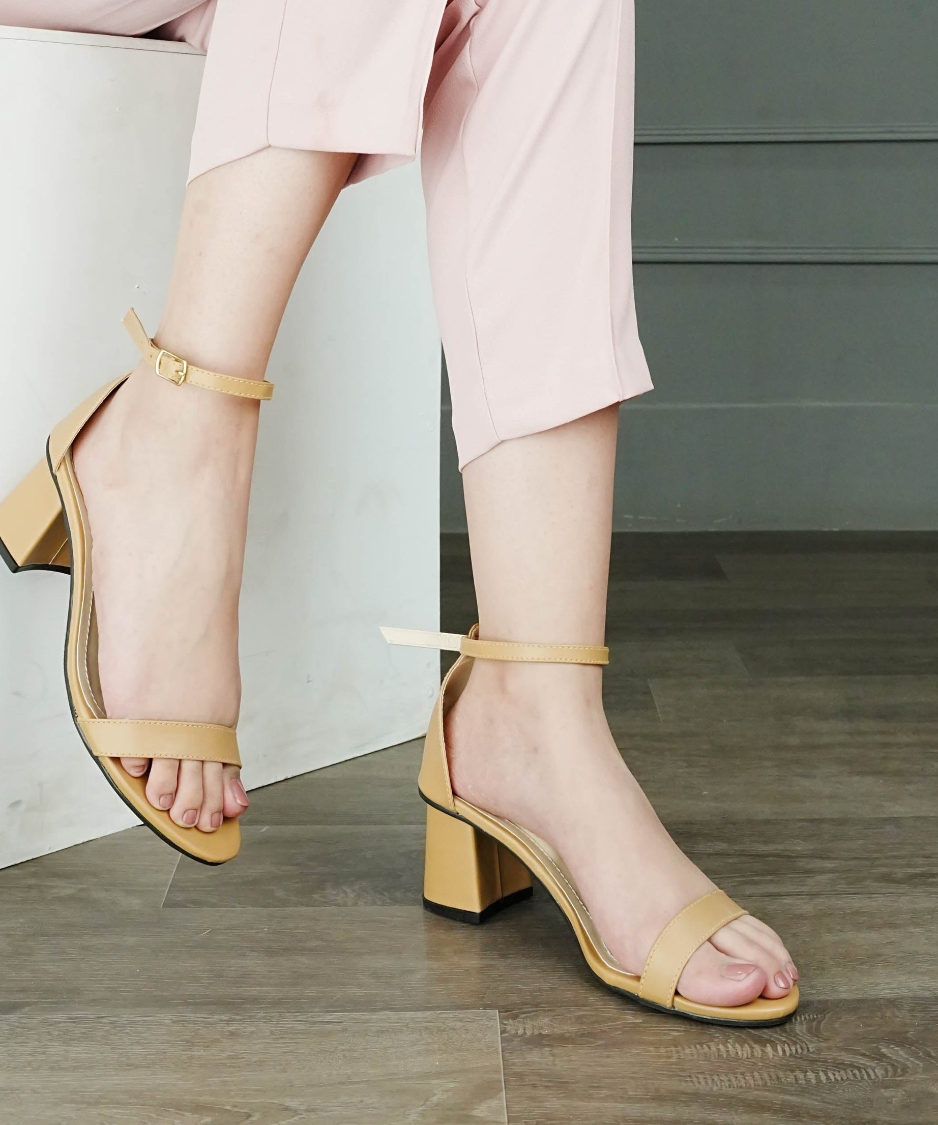 Footler Plain Sandal