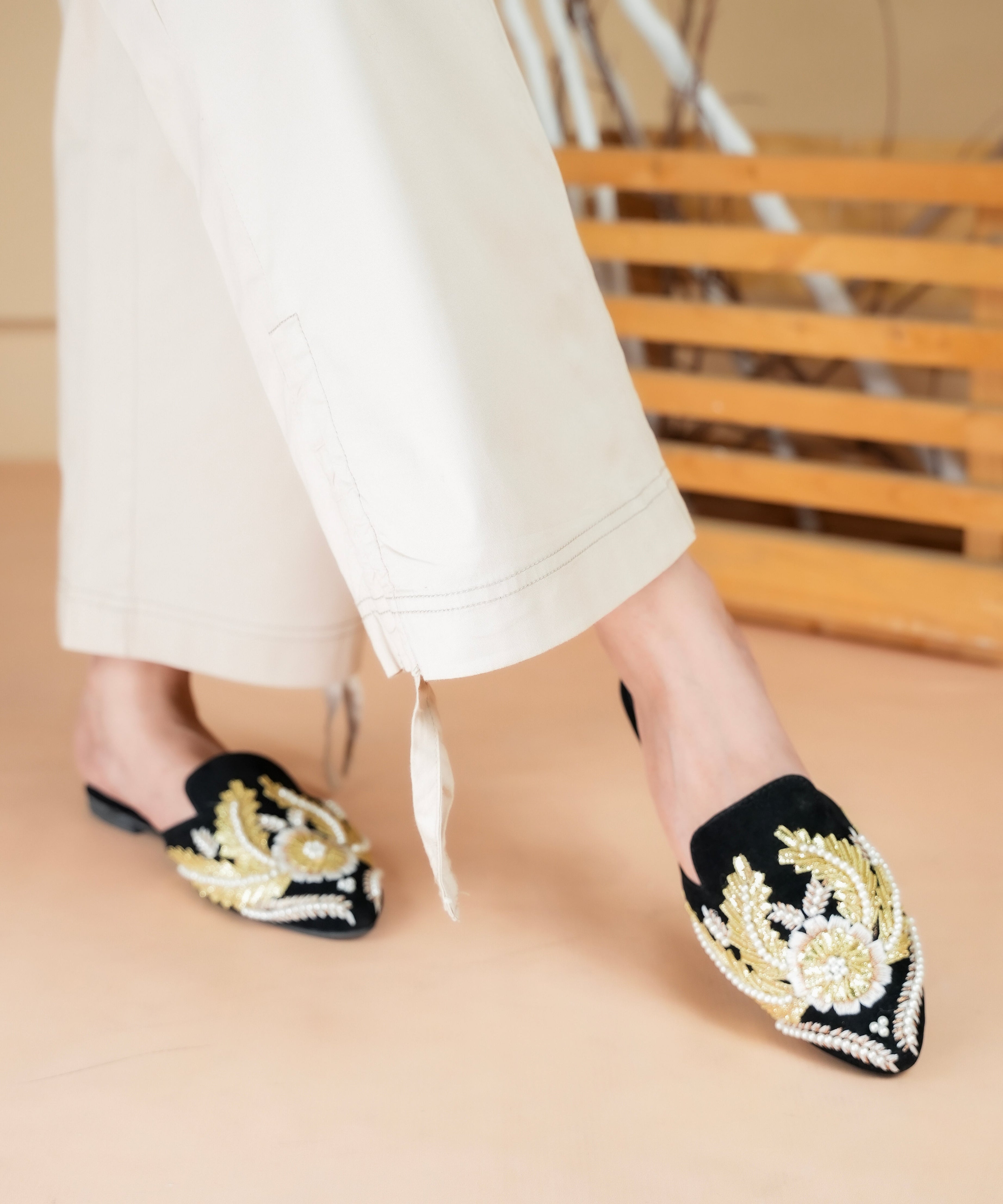 Pearl Gota Mules