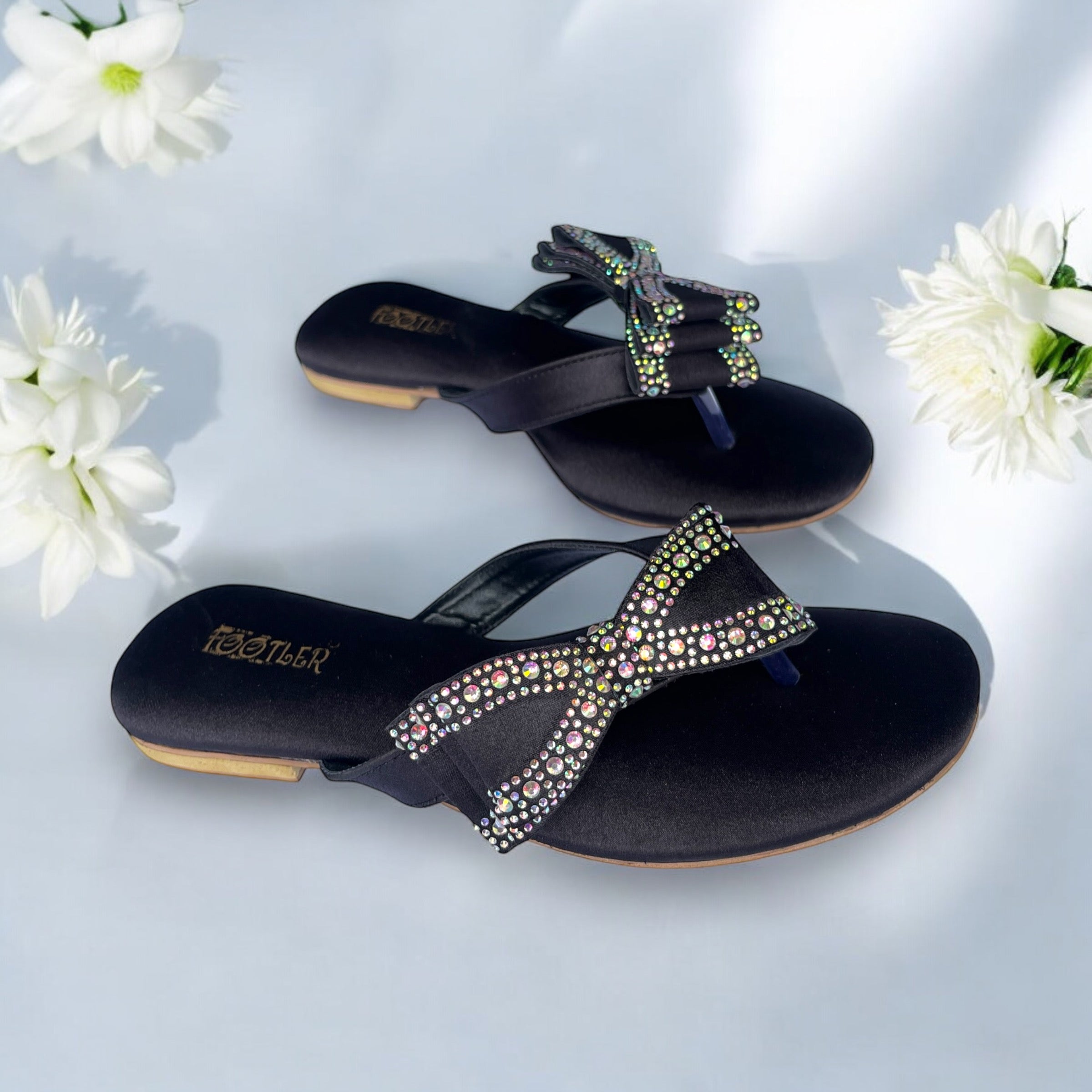 TRIO RIBBON KNOT FLAT